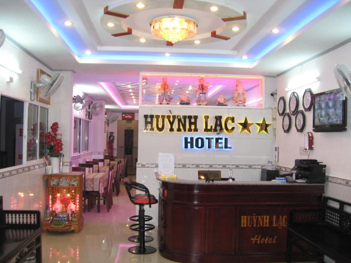 Khách sạn Huỳnh Lạc: 2 Sao